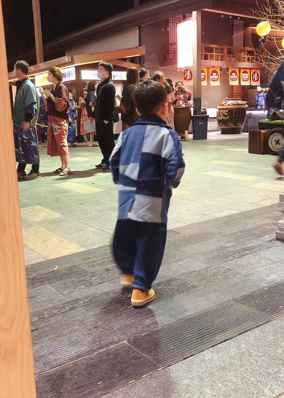 模特-