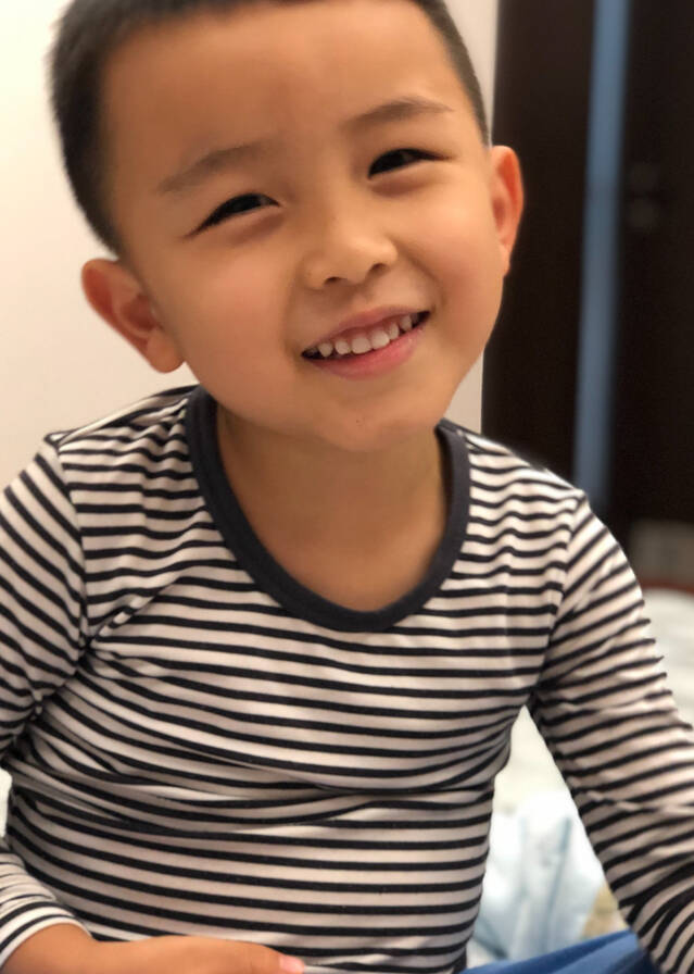 模特-