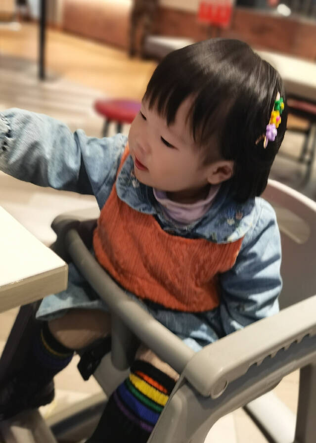 模特-