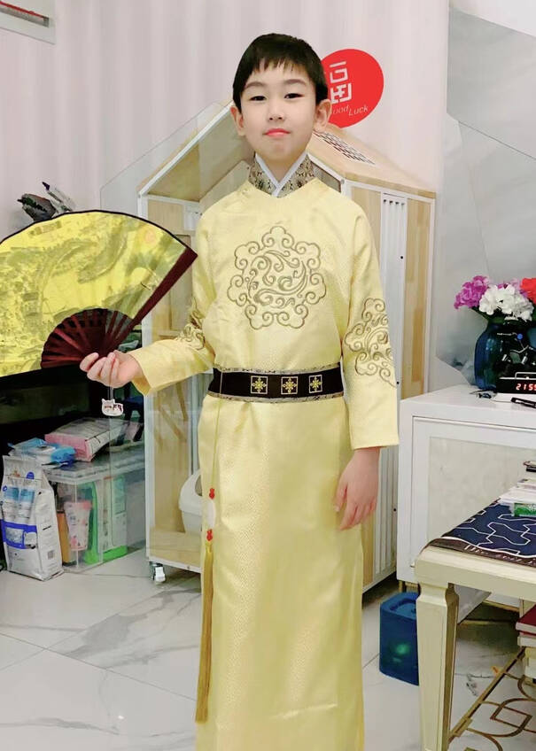 模特-