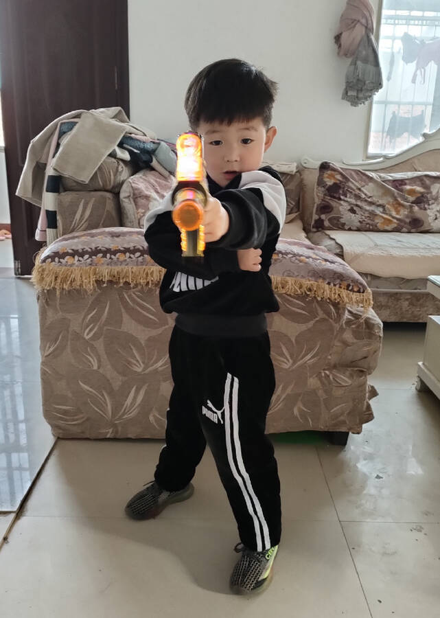 模特-