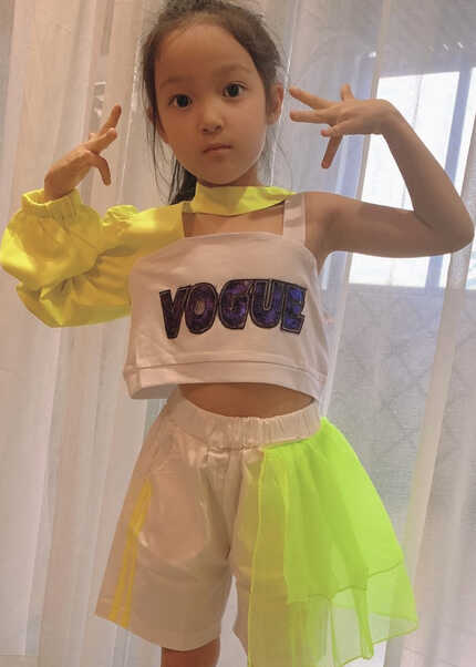 模特-