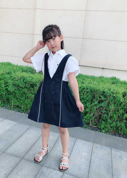 模特-