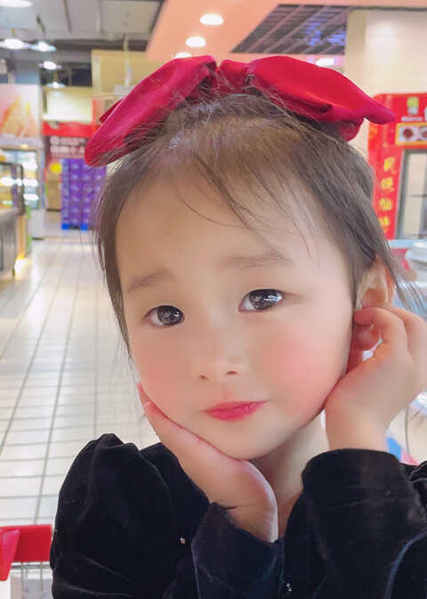 模特-