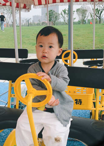 模特-