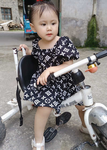 模特-