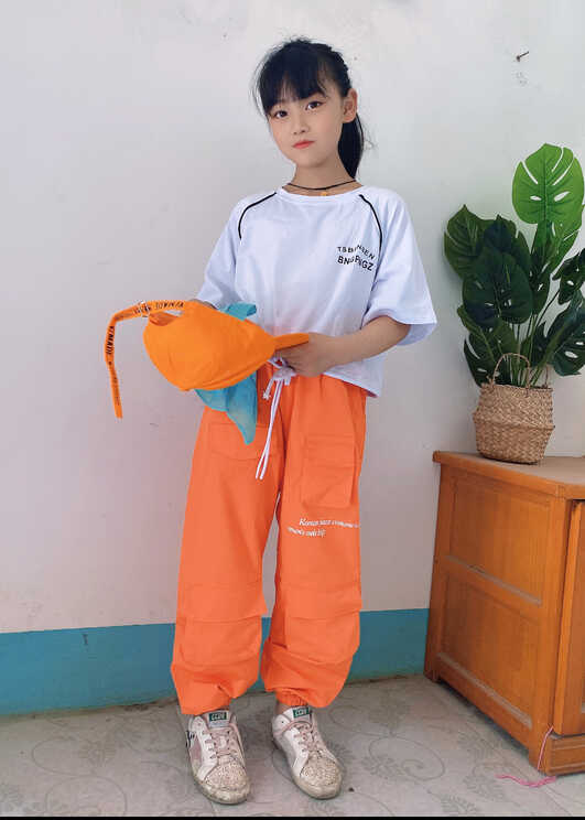 模特-
