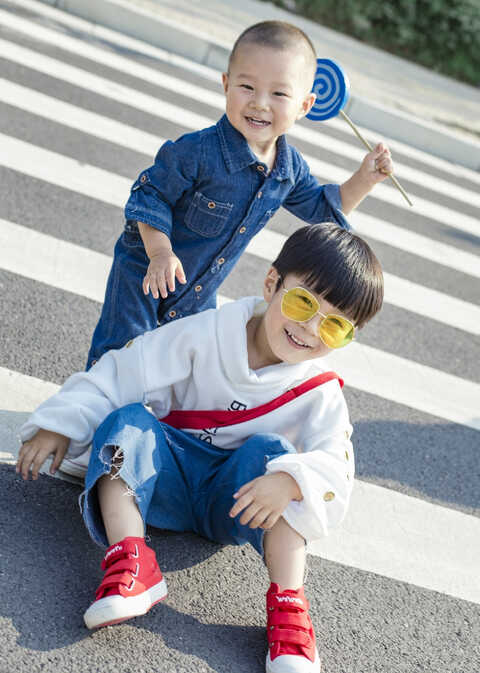模特-
