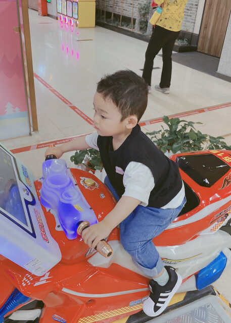 模特-