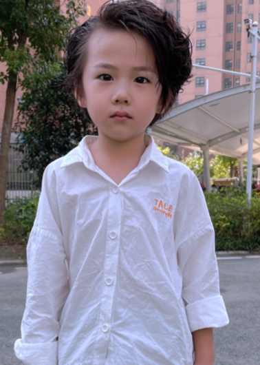 模特-刘子杰