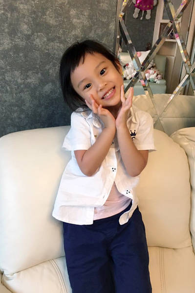 李小璐女儿甜馨