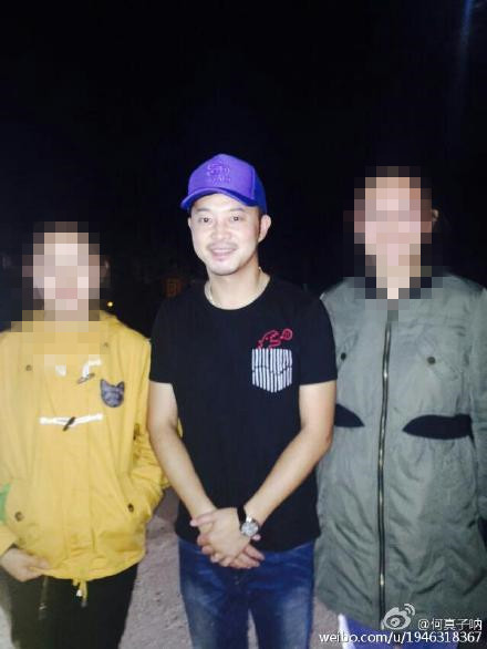 沙溢与路人合照