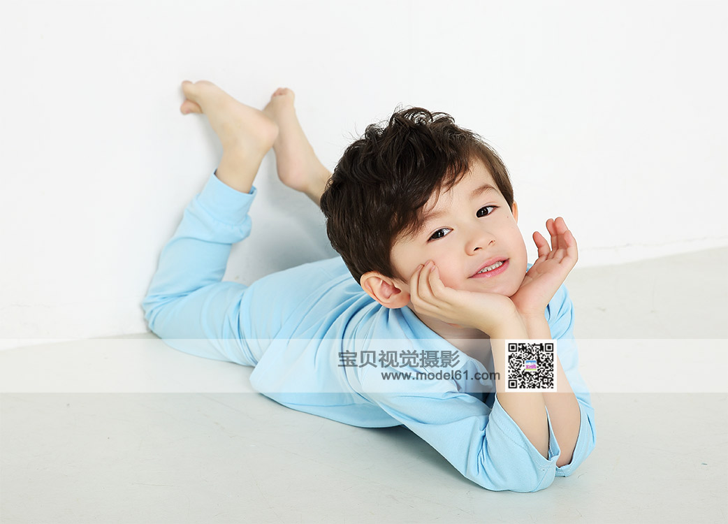 男童长款家居服平面拍摄