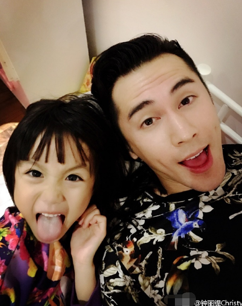 张伦硕和小考拉